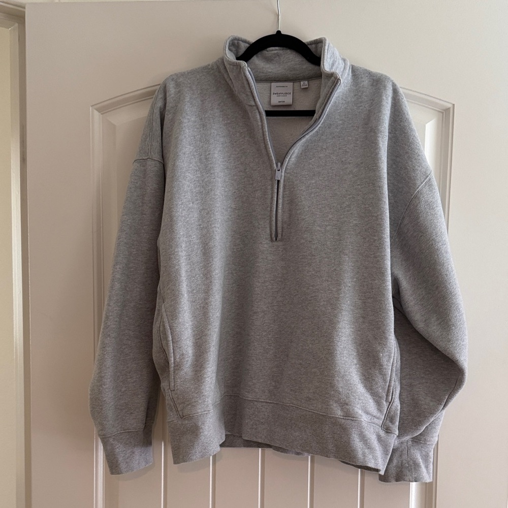 Aritzia Quarter Zip in Gray